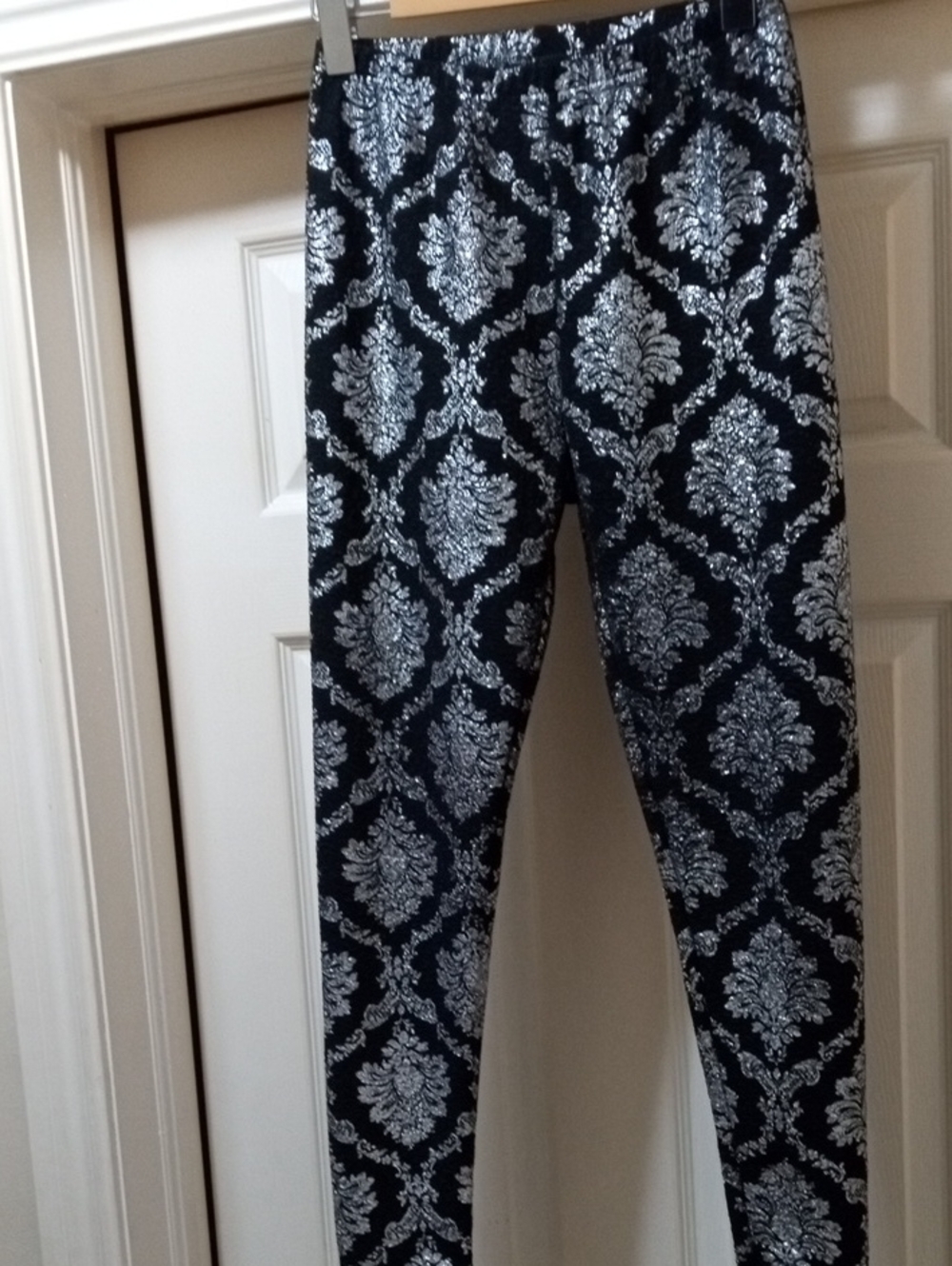 Black Leggings with Silver Damask Print
